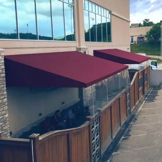 Cobertura Fixa de Lona Náutica em Osasco SP — Cobertura em quintal residencial coberto