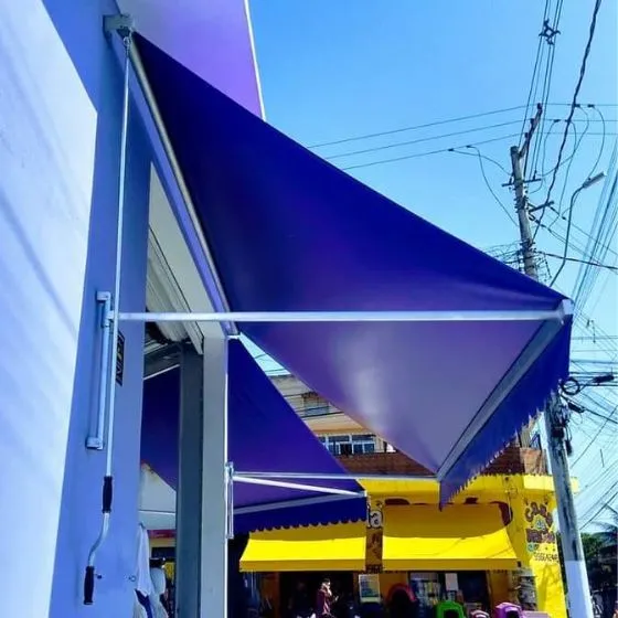 Toldo Cortina com Braços Laterais em Osasco SP — Instalação em garagem residencial