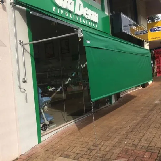 Toldo Cortina com Braços Laterais em Osasco SP — Cobertura em passagem coberta entre ambientes