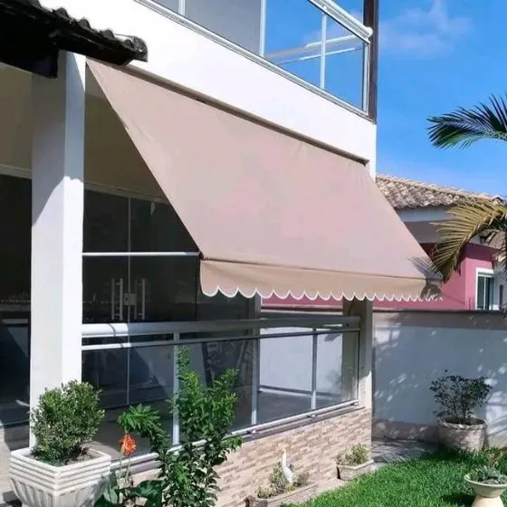Toldo Cortina com Braços Laterais em Osasco SP — Cobertura com calha lateral para escoamento