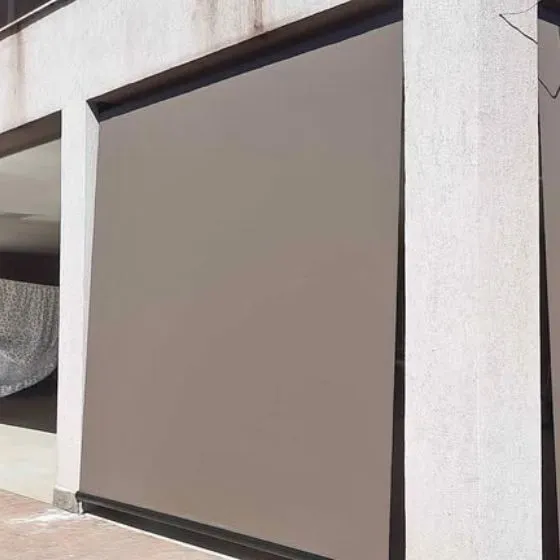 Toldo Cortina de Tela Screen em Osasco SP — Cobertura com estrutura metálica reforçada